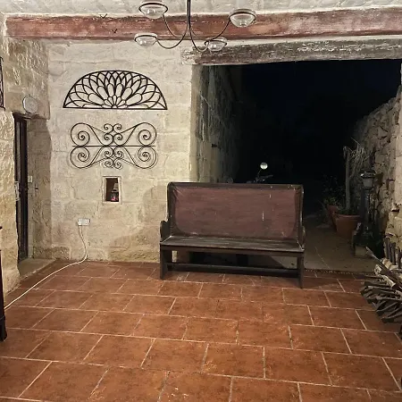 Il-harruba Farmhouse Ξενοδοχείο